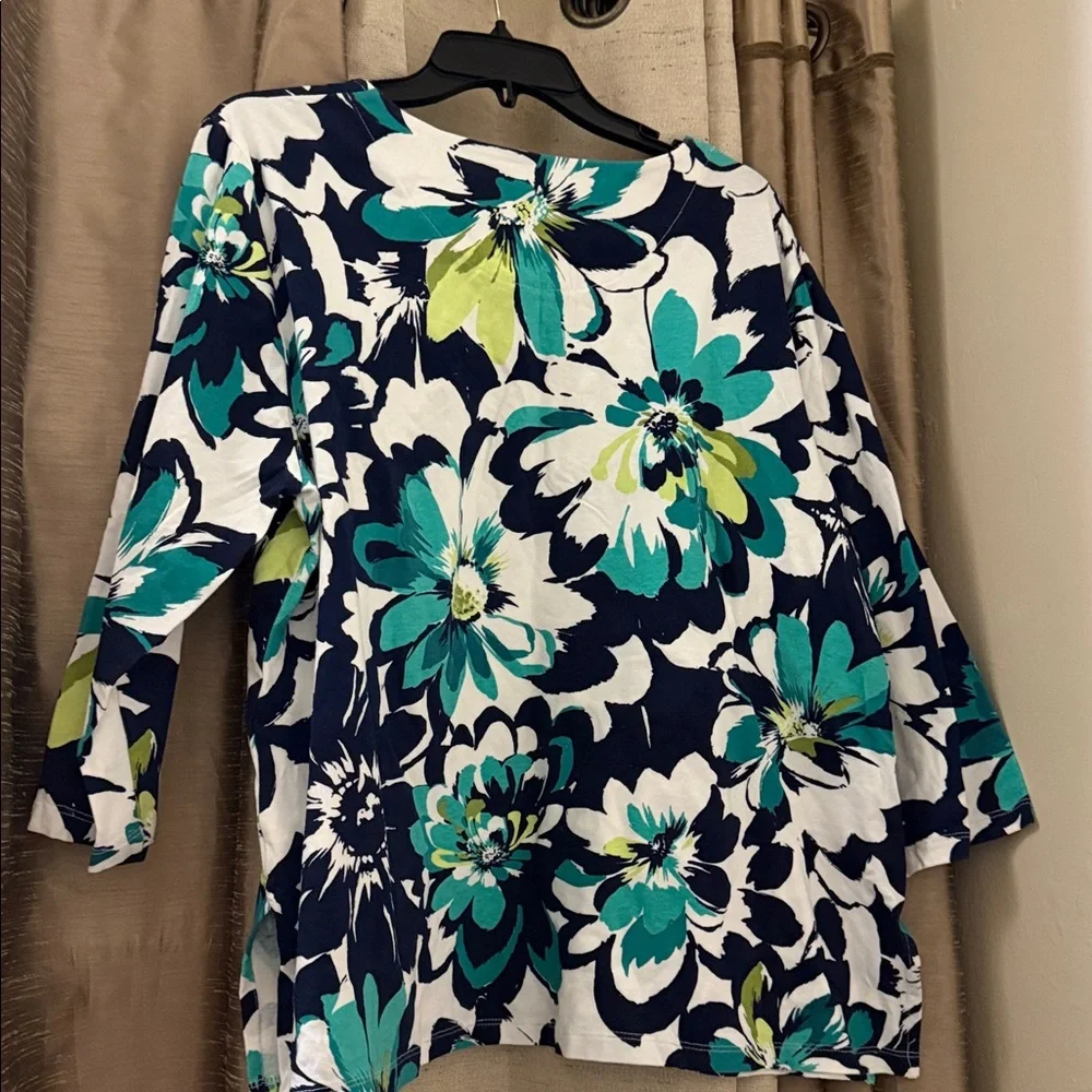 Alfred Dunner Teal, Navy & White Floral Embellished Top - Picture 5 of 6